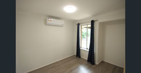 ** MASSIVE POWERED SHED!** - Photo 4