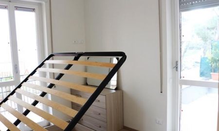 VIgna Clara-Flamina: Furnished 2 Bedroom, 2 bath, new kitchen, large private terrace. Air conditioning, parquet floors, near shops, services. # 1882 - Photo 2