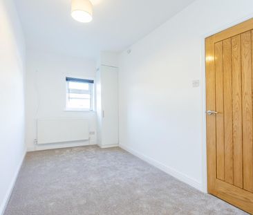 Leigh Road, Leigh, WN7 - Photo 2