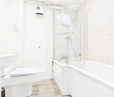 3 bedroom apartment to rent - Photo 3