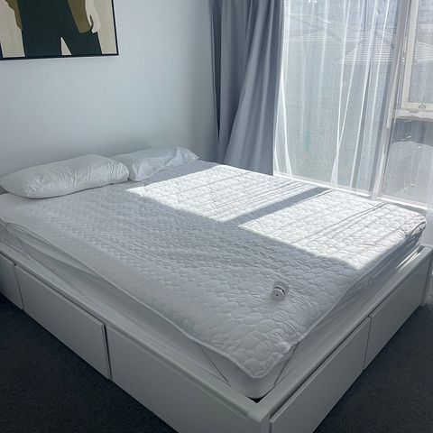 Fully furnished City Townhouse with Garage - Photo 1