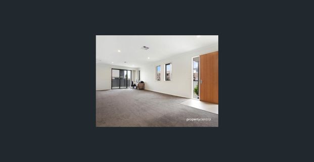 Comfortable Family Home with Modern Features and Garden Care Included - Photo 1