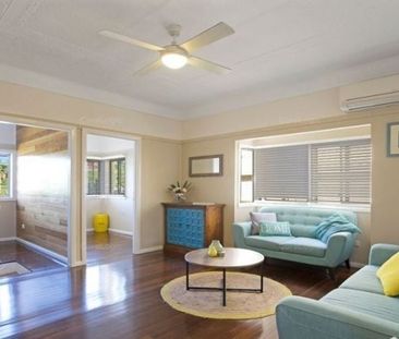 Split level family home. - Photo 1