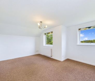 2 bedroom maisonette to rent - Photo 2