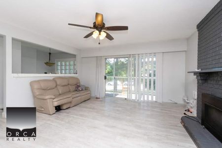 15167 108 Avenue, Surrey (Upstairs) - Photo 3