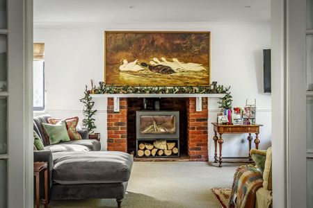 5 bedroom detached house to rent - Photo 2