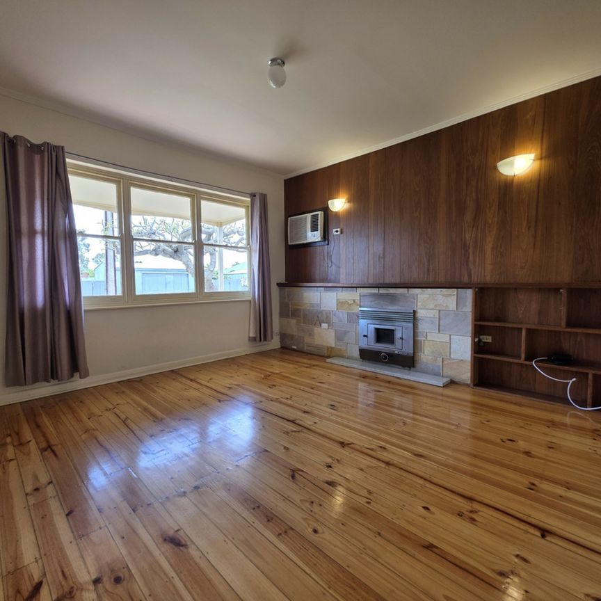 Beautiful family home, full of character! - Photo 1