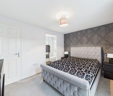 2 bedroom flat to rent - Photo 4