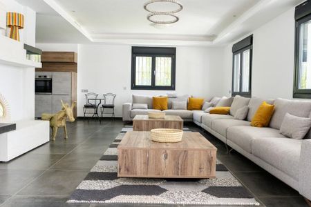 Luxury Villa for rent in Marbella, Andalusia - Photo 5