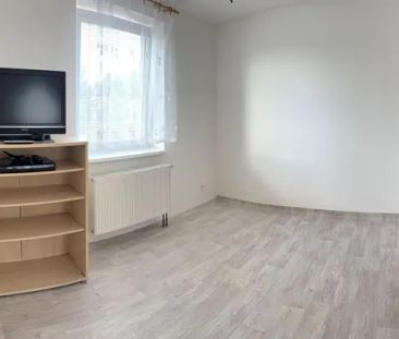 PRONÁJEM CIHLOVÉHO BYTU 2+KK VE ŠLAPANICÍCH U BRNA - Photo 2