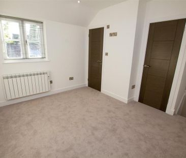 1 bedroom end of terrace house to rent - Photo 2