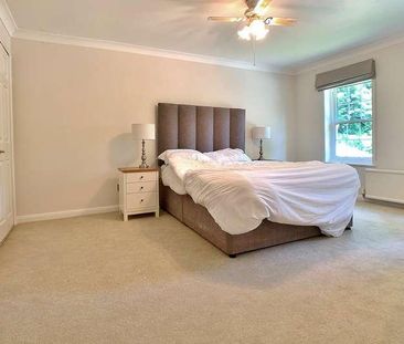 Old Avenue, West Byfleet, Surrey, KT14 - Photo 5