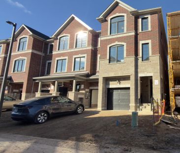 For Lease - 41 Yellow Rail Crescent, Brampton, Ontario - Photo 4