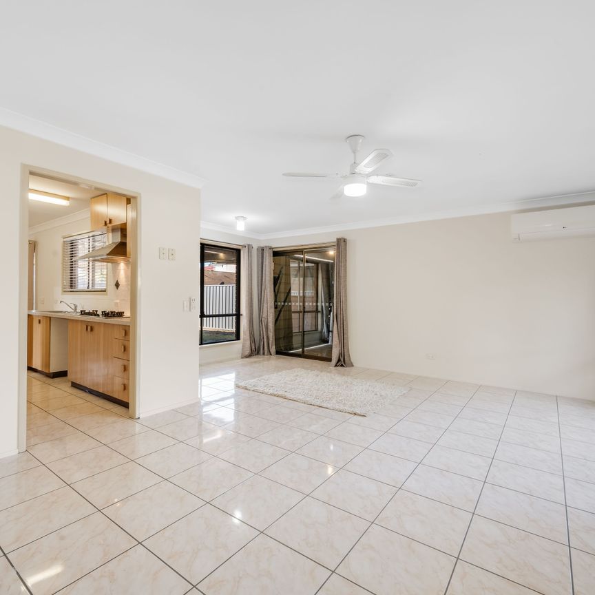 Four bedrooms + Location! - Photo 1