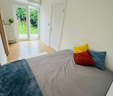 Room in a Shared House, Amazing Double Room With Private Gar, SW16 - Photo 5