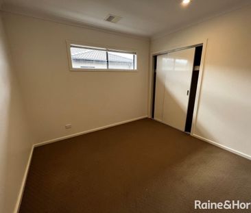 Splendid 4Br Family Home in Truganina! - Photo 3