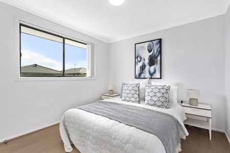NORTH EAST FACING Four Bedroom Residence Walking Distance to Schofields Public School! - Photo 5