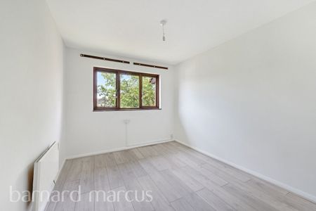 Brocklesby Road, LONDON - Photo 3