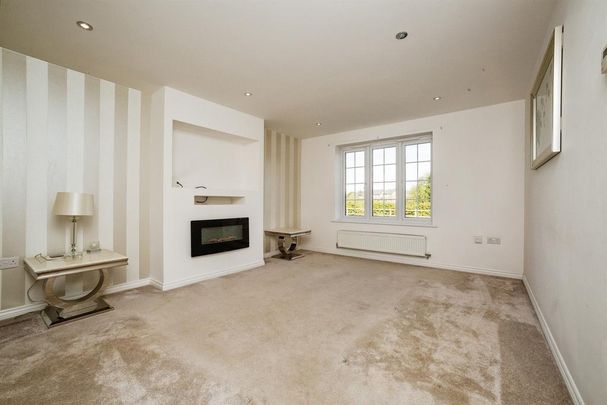 4 bedroom property to rent - Photo 1