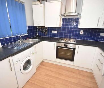 Warde Street, Manchester, Hulme, M15 - Photo 2
