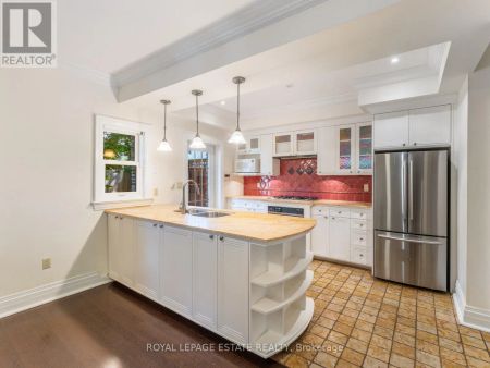 17 BALSAM AVENUE S - Photo 5