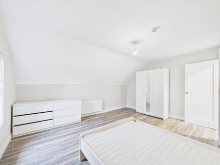 Apartment 6 12 Deramore Park, Belfast, BT9 5JT - Photo 5