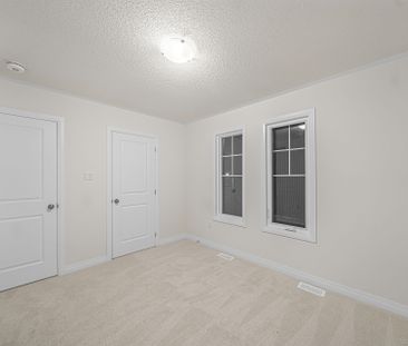 For Lease - 63 Royal Oak Crescent, Loyalist, Ontario - Photo 6