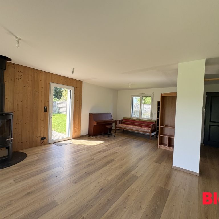 Location Maison 5 pièces 134m² LASSY 35580 - Photo 1