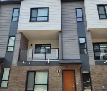 3 bedroom townhouse 1800SQFT AVAILABLE IMMEDIATELY | 405 - 20295 Seton Way Southeast, Calgary - Photo 1