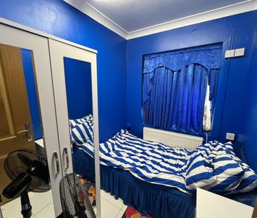 Room in a Shared House, New Park Avenue, N13 - Photo 1