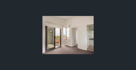 Beautiful Townhouse in the Heart of Town - Photo 3