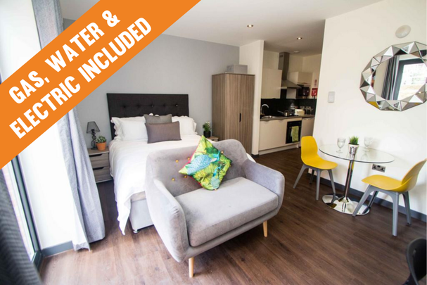 1 bedroom flat to rent - Photo 1