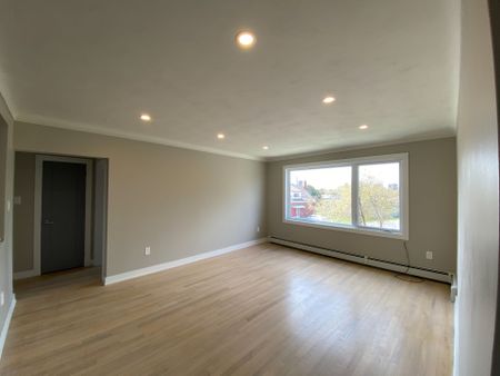 For Lease - 695 Morgan Street Unit# Unit 5, Vanier and Kingsview Park, Ontario - Photo 2