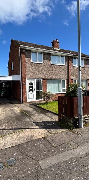 30 Queensway, Carrickfergus, BT38 7LA - Photo 1