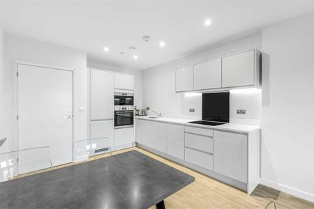 Vousden Grove, SE28, London - Photo 5