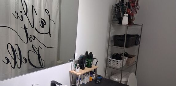 Magnifique Appartement 3 1/2 Avec Servic - Photo 2