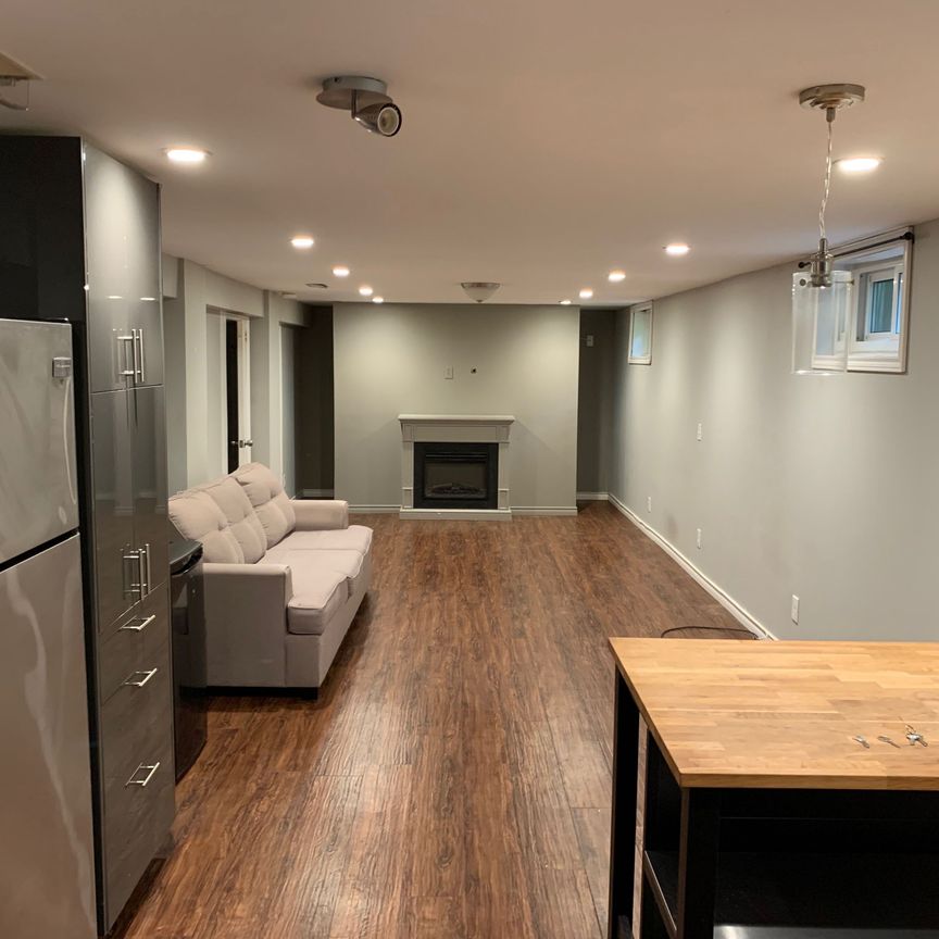 For Lease - 319 Hillcroft Street Unit# Lower, Oshawa, Ontario - Photo 1