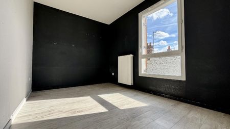 Location Appartement 4 pièces 74m² LOUVRES 95380 - Photo 4