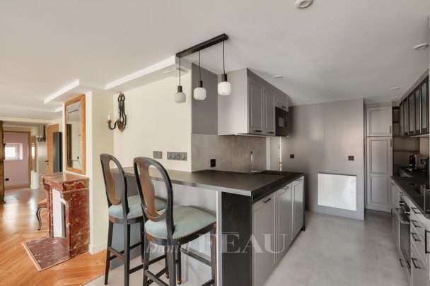 Appartement meublé en plein cœur du Vieux Versailles – 83 m² de charme et d'histoire - Photo 1