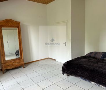 BEL APPARTEMENT PARTIELLEMENT RÉNOVÉ DANS DEMEURE VILLAGEOISE - Photo 3