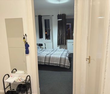 1 Bed Flat, Tollcross Road, G31 - Photo 5