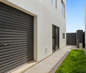 16 Jacaranda Road - Photo 2