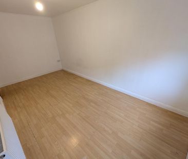 1 bedroom ground floor flat to rent - Photo 6