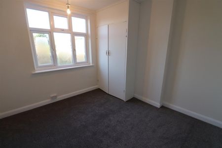 3 BED House To rent - Photo 4