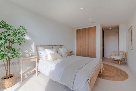 OVAL ROAD, NW1, London - Photo 3