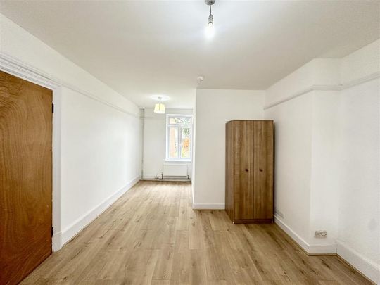 House share to rent - Photo 1