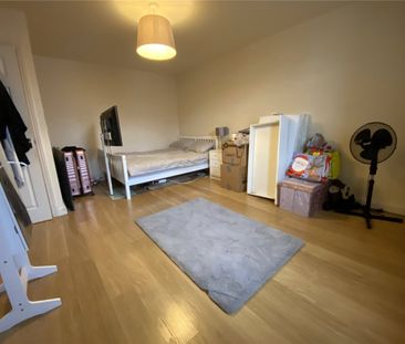 Sydney Street, Newark, Nottinghamshire, NG24 - Photo 2