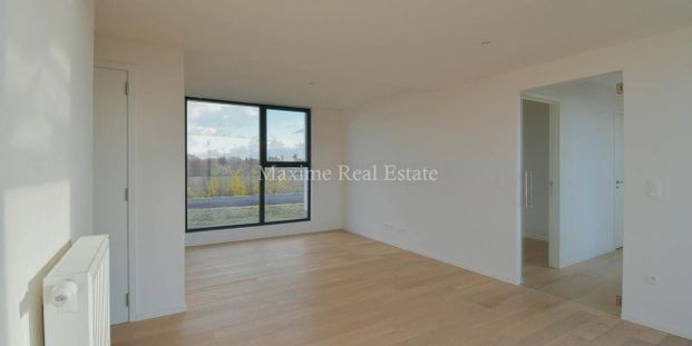 Appartement te huur in Kraainem voor € 1.650 met 2 slaapkamers - Photo 1