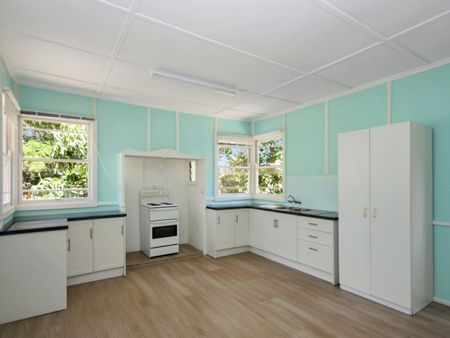 Peaceful Highset Home in Sought-After Mount Crosby - Photo 3