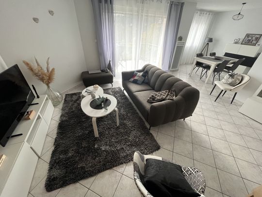 Location Appartement 4 pièces 87m² RODEZ 12000 - Photo 1